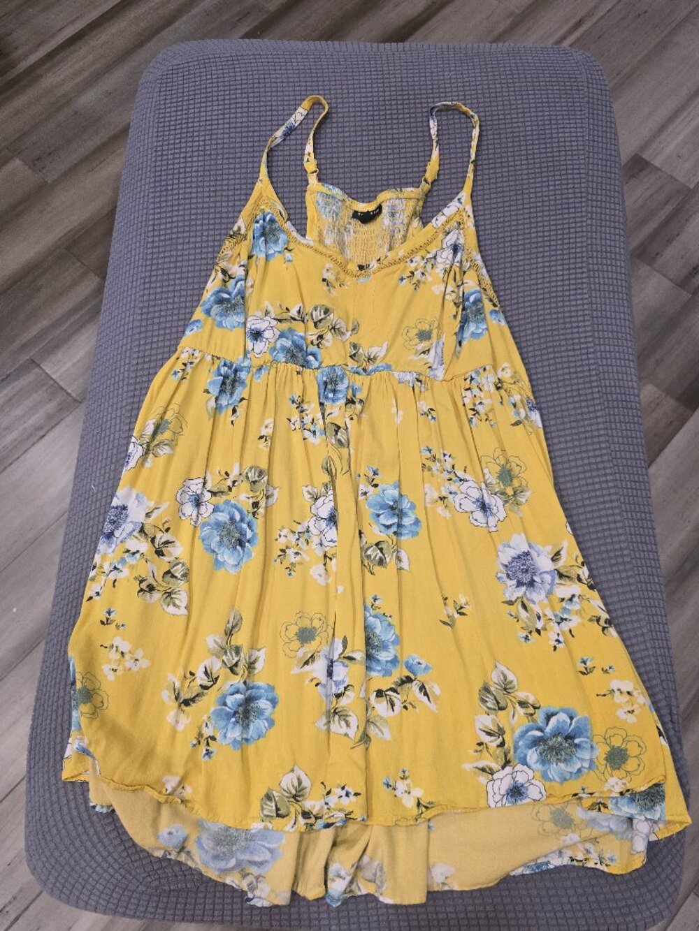 Torrid Floral Tank Top | Yellow, White, Blue | Size 2 (18-20)
